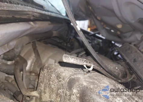 2000 Toyota Tundra Sr5 V8 from USA, damaged, VIN 5TBBT4416YS084790